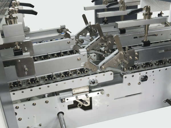 Série XL-P-S : Plieuse-colleuse automatique intelligente Speedwave